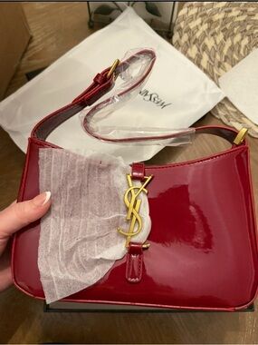 Shiny patent red hand bag purse NEW